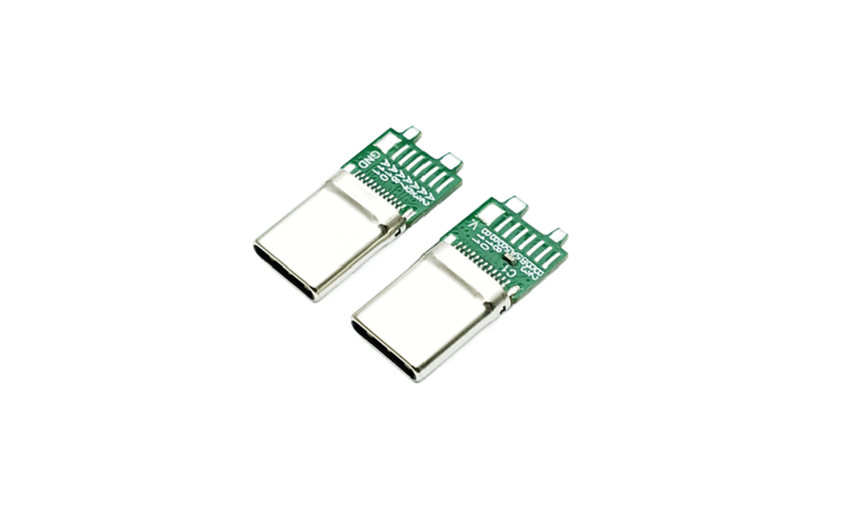 USB Type-C Plug with Capacitor